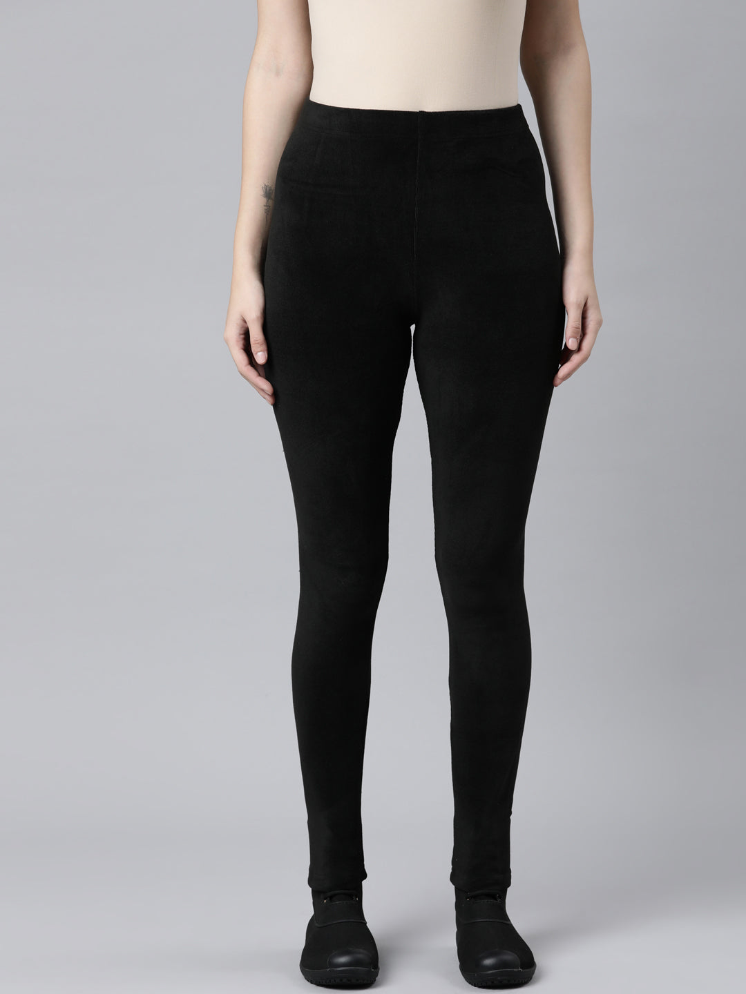 Women Solid Black Velour Ultra Warm Pants