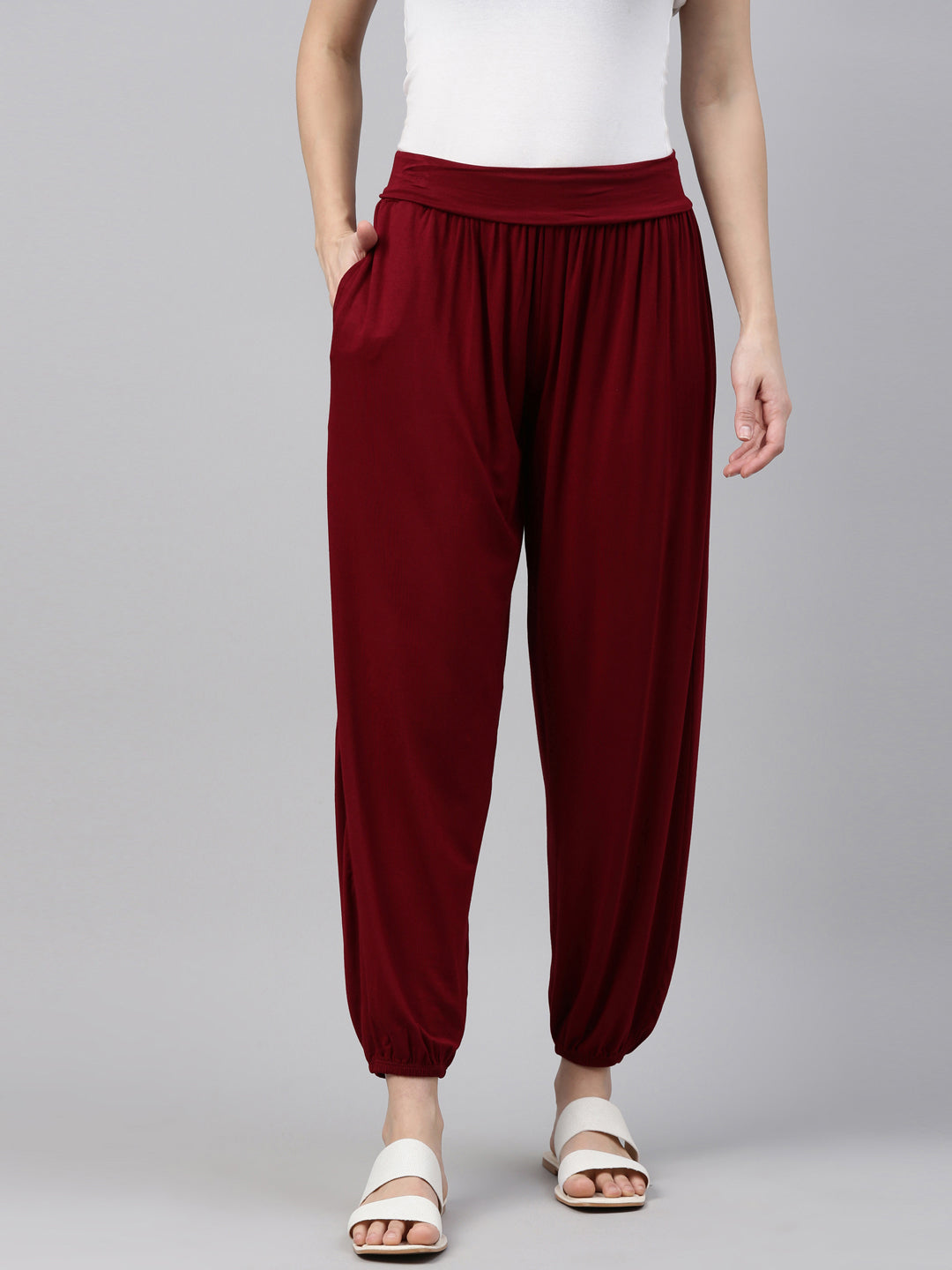 Women Solid Maroon Harem Pants