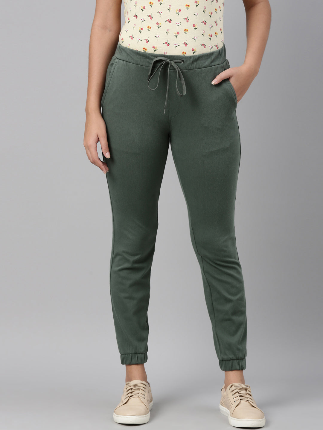 Women Solid Cotton Olive Green Cuffed Joggers