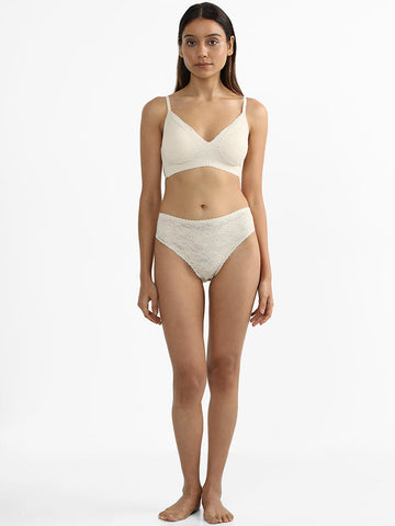 Daisy Maternity Bra Ivory 30B Ivory Off-White : : Clothing, Shoes  & Accessories