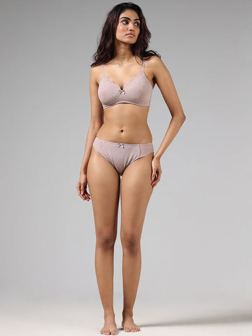 Elegant Lace Bra & Thong Set: Embrace Your Inner Radiance with Silk Se