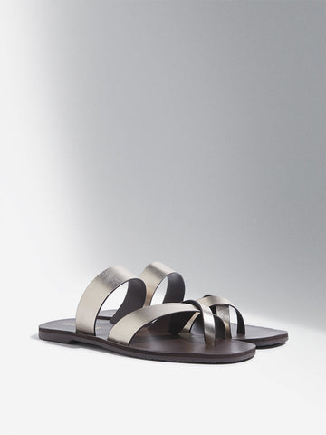 LUNA BLU Dull Gold Toe-Ring Slides