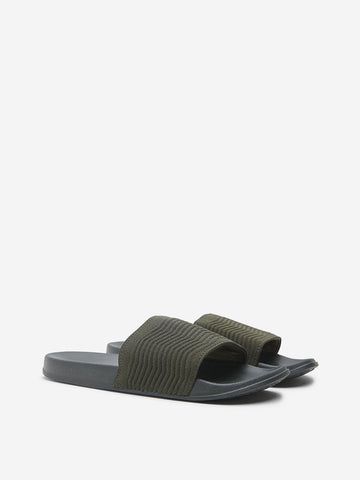 SOLEPLAY Olive Chevron Textured Slides