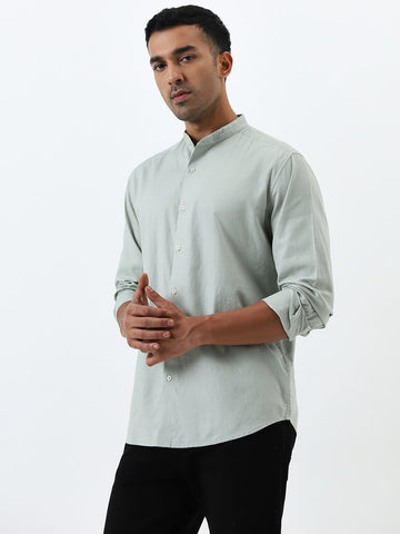 Ascot Light Green Solid Relaxed-Fit Cotton Shirt