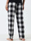 Wunderlove Black Checkered Mid-Rise Pyjamas