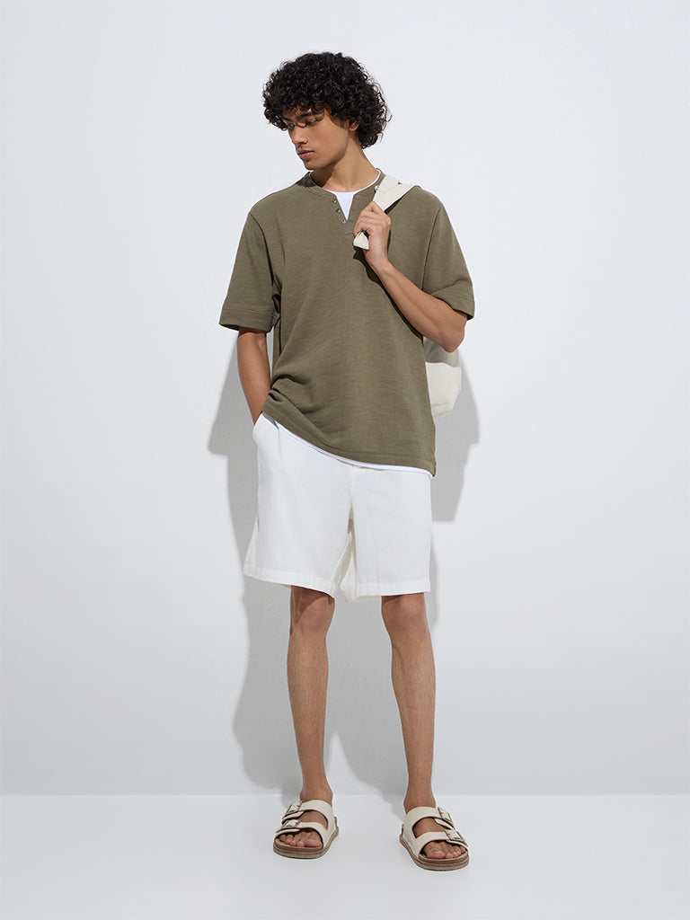 ETA White Solid Relaxed-Fit Mid-Rise Cotton-Blend Shorts