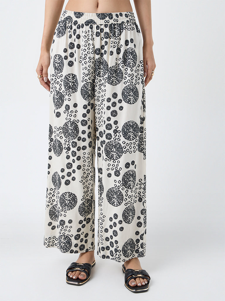 Utsa Off-White Shibori Printed Pants