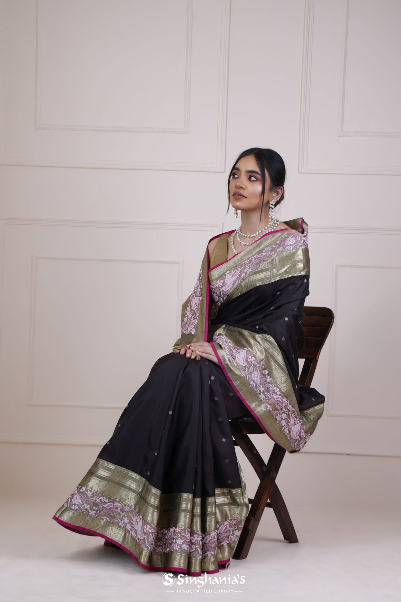 COPPER BLACK ZARI WOVEN HANDLOOM KANJIVARAM SILK SAREE – zarikaariindia.com