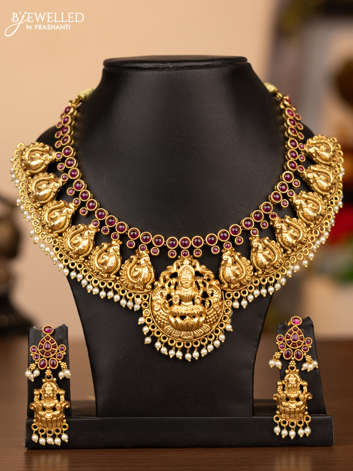 Antique necklace lakshmi pendant with pink kemp stones and pearl hangings