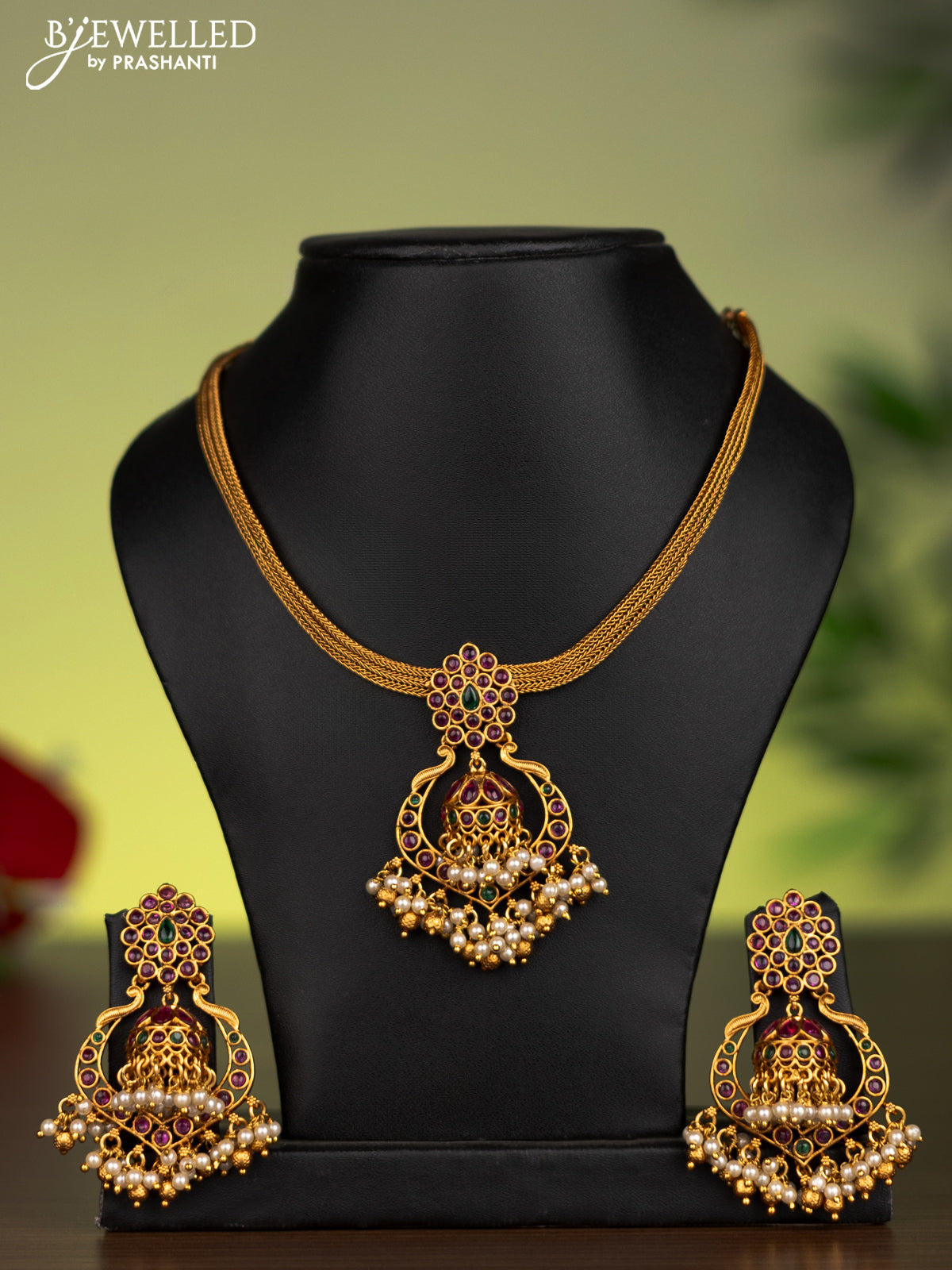 Antique attigai necklace with kemp stones and pearl & golden beads hanging