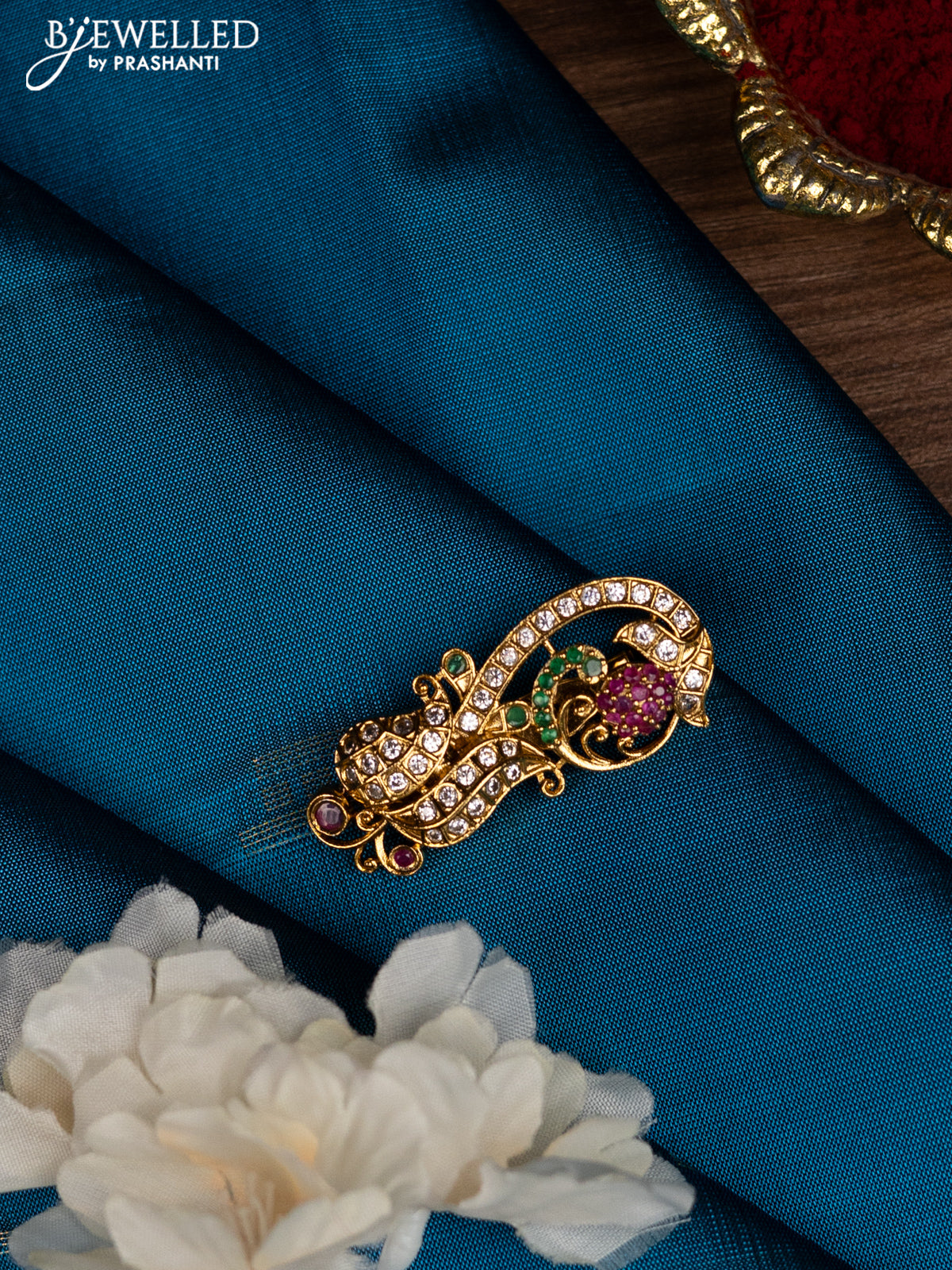 Antique saree pin with kemp and cz stones