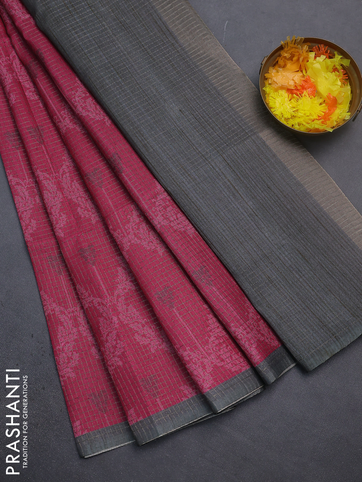 Chappa saree pink and grey with allover small zari checked pattern & prints and piping border