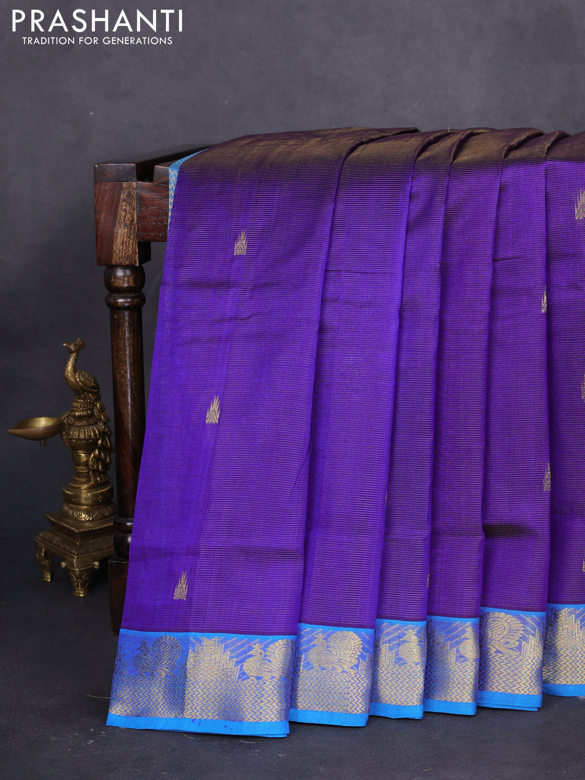 10 yards silk cotton saree blue and cs blue with allover vairaosi pattern & zari buttas and zari woven border