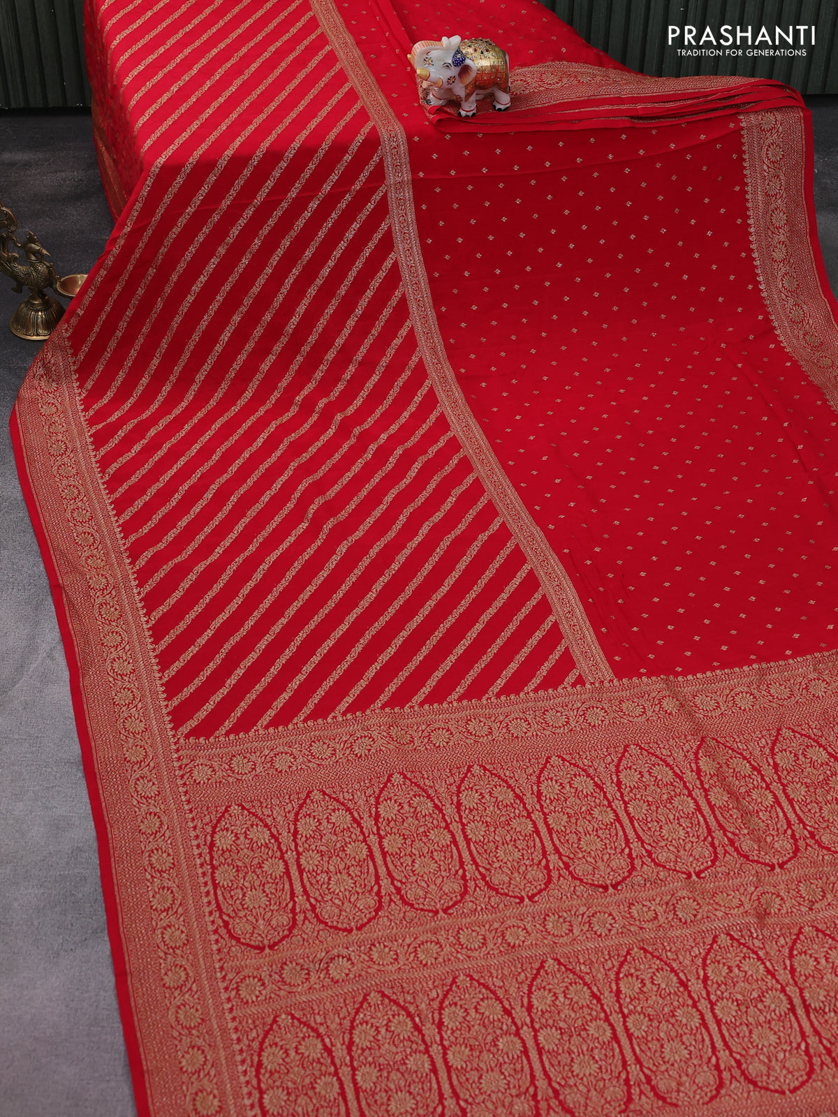 Banarasi crepe saree red with half & half style and woven border