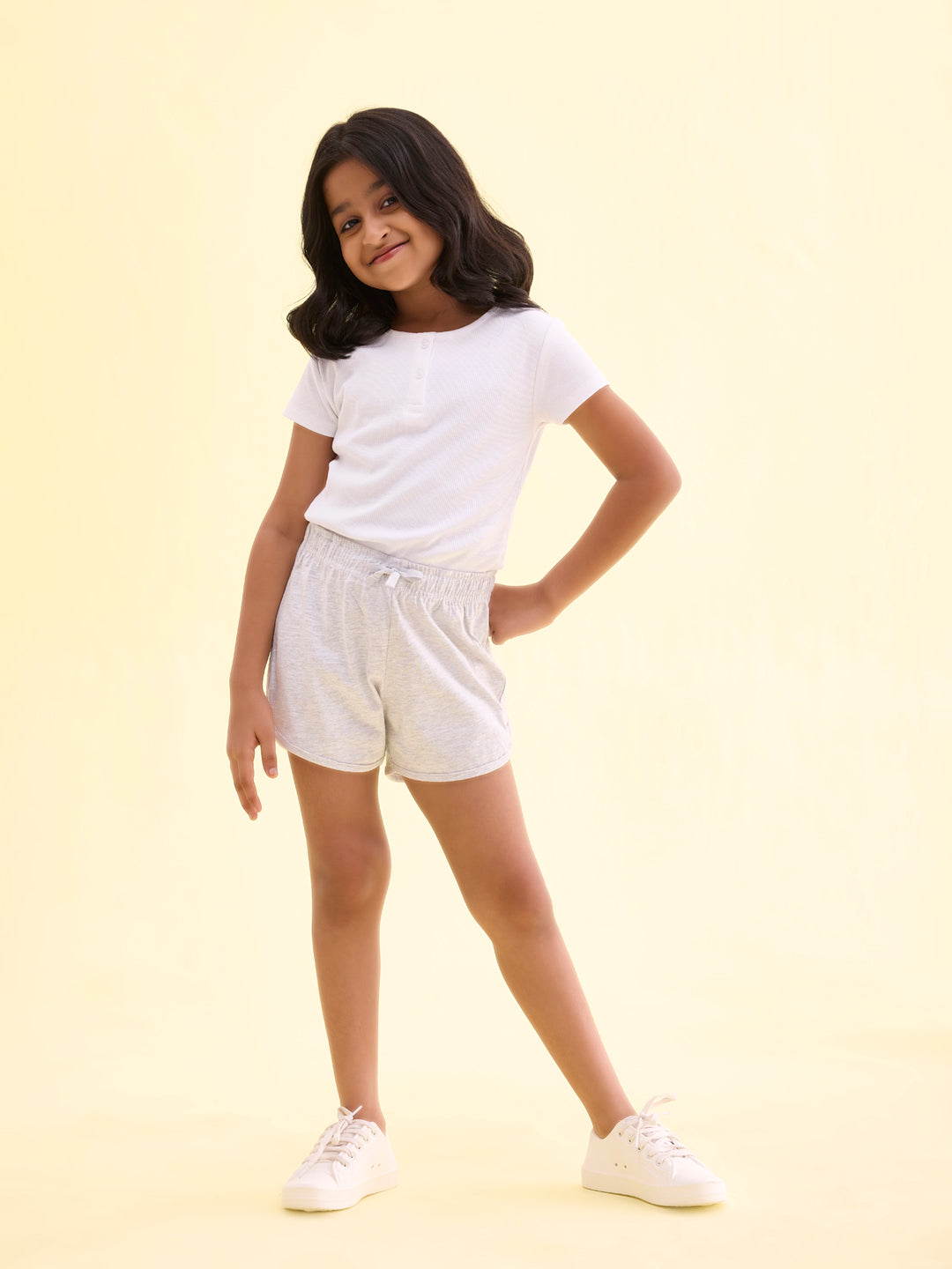 Girls Solid Ecru Melanges Mid Rise Knit Shorts