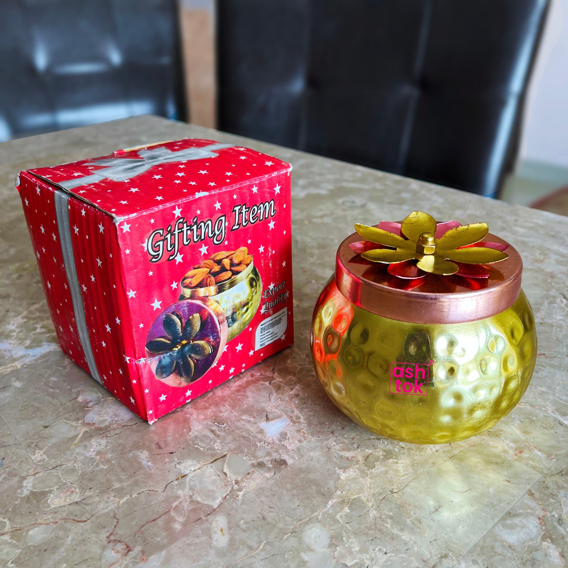 1st Birthday Return Gifts - 18 Chocolate Box - Assorted Chocolates (Mi –  CHOCOCRAFT