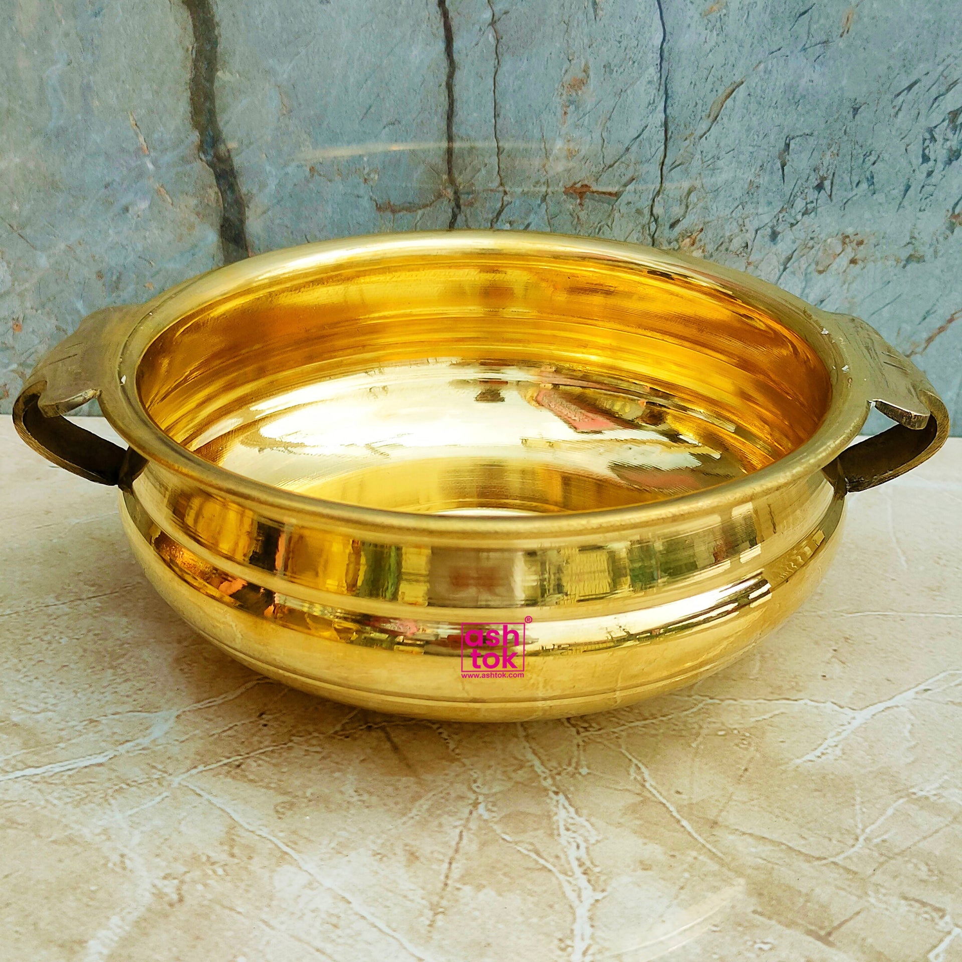 Urli Bowl Brass, Decorative Brass Designer Urli (Dia 6 Inches)