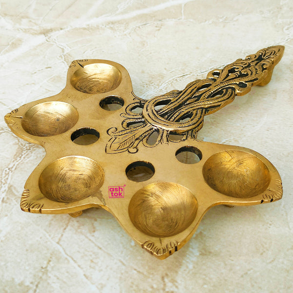 Brass Aladdin Chirag, Chirag Decorative Showpiece – Cherrypick