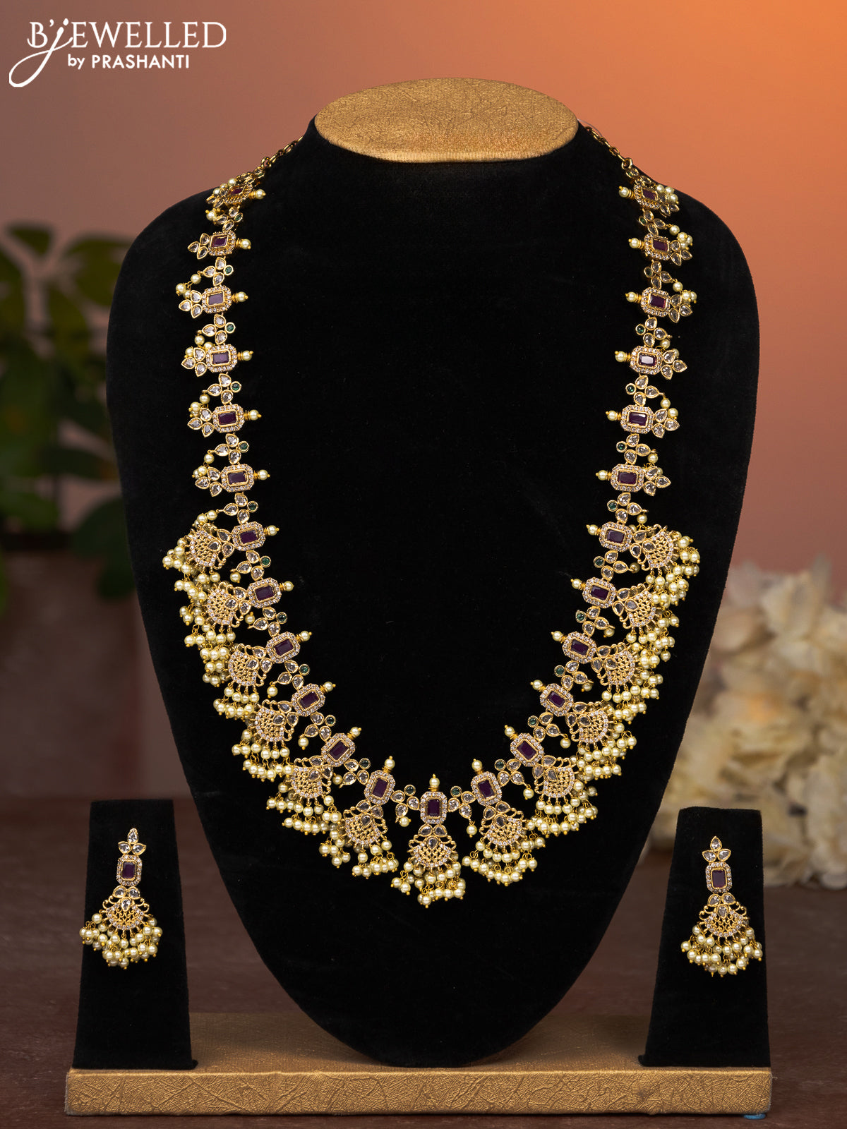 Antique guttapusalu haaram with kemp & cz stones and pearl hangings