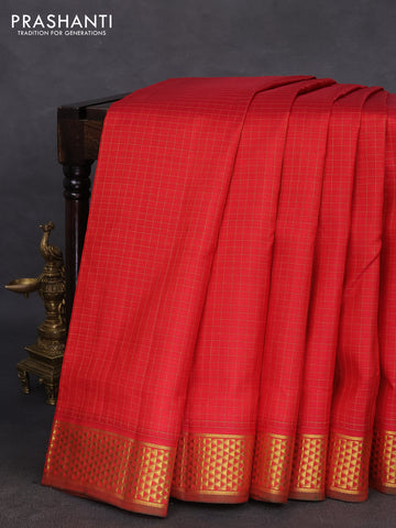 10 yards silk saree kumkum red and dual shade of green with allover zari checked pattern and zari woven korvai border
