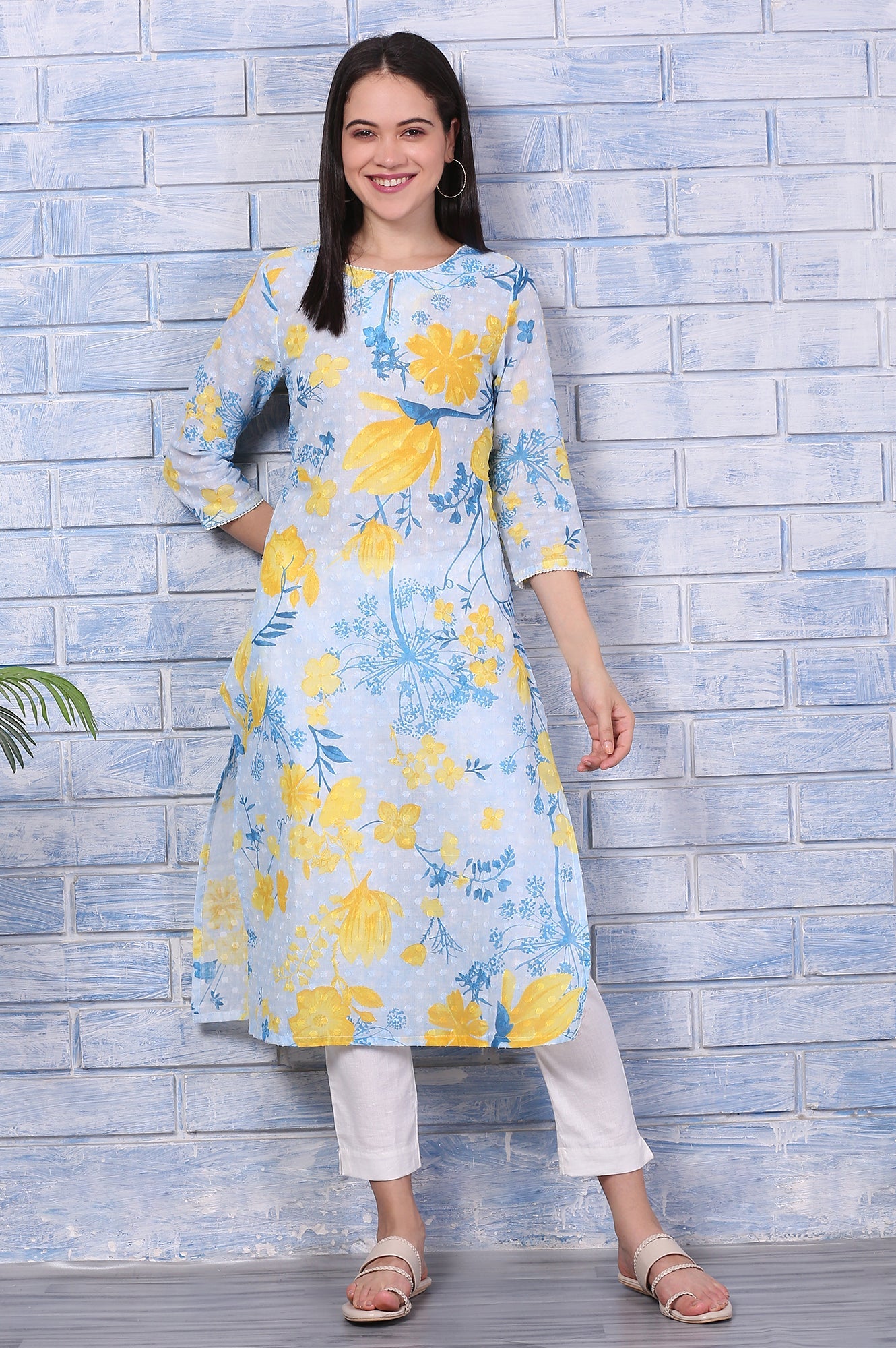 Bue Floral Printed Pure Cotton Straight Kurta with Lace