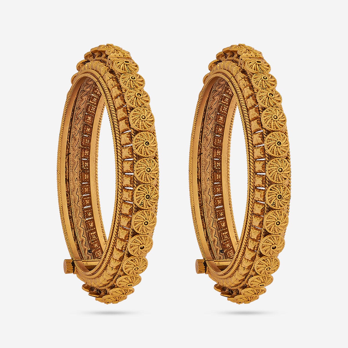 Antique Bangle 186554