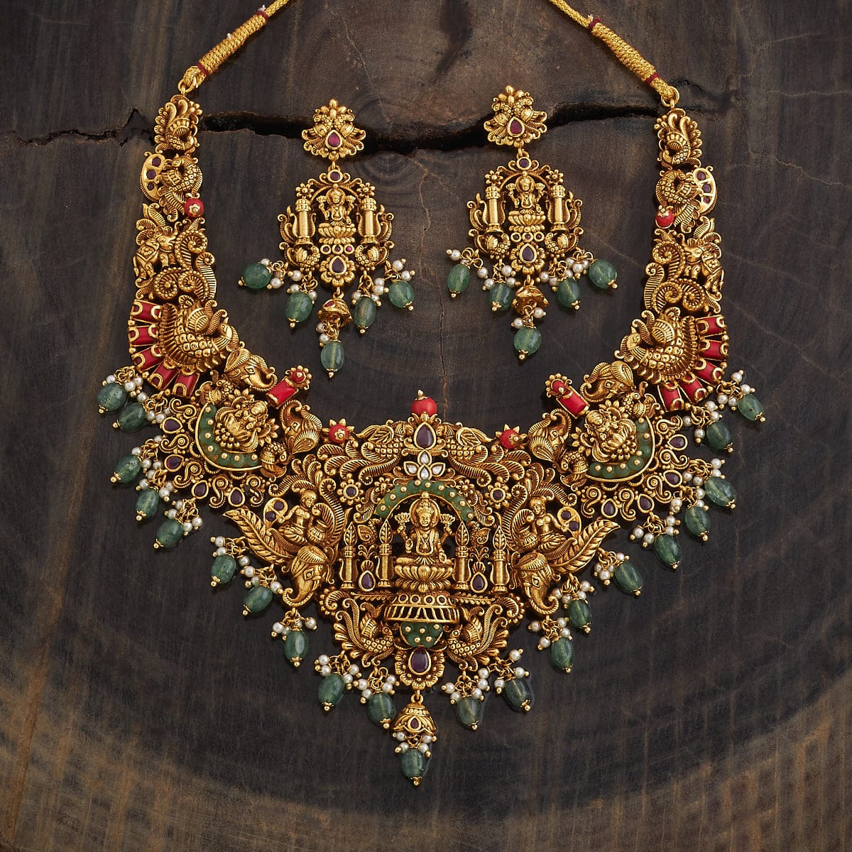 Antique Necklace 182536