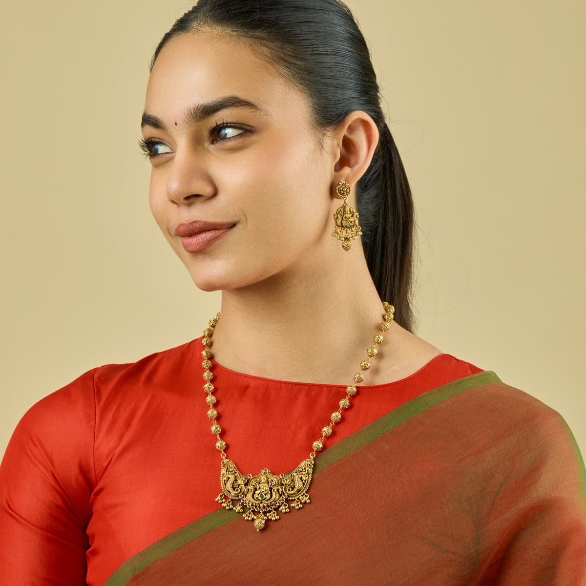 Antique Necklace 182528