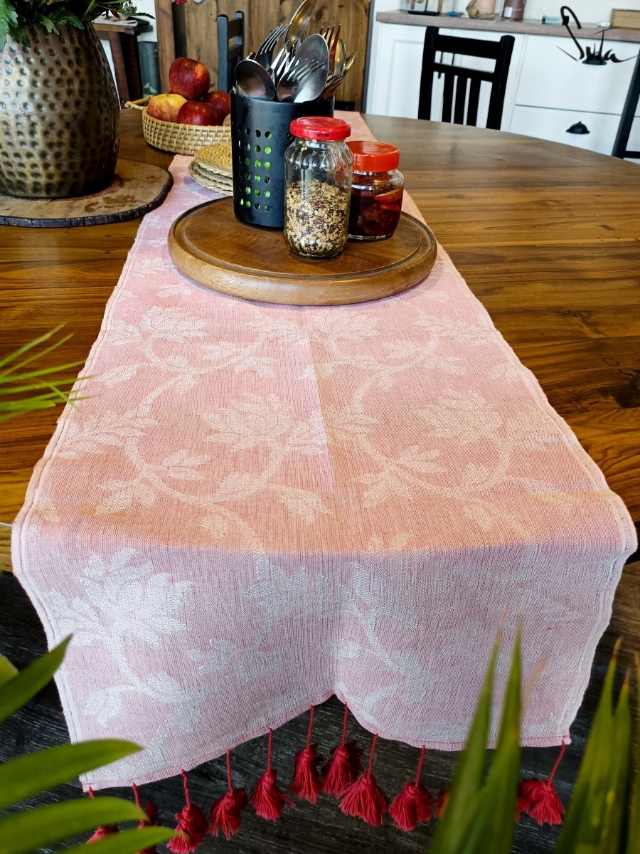 Rosewater Meringue Kisses (Table Runner)