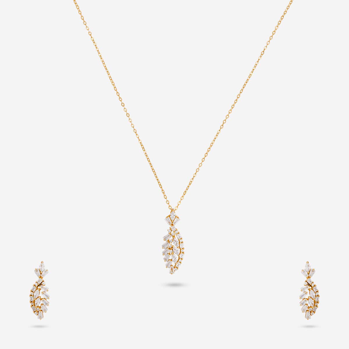 92.5 Silver Pendant With Chain and Earring Set 191354