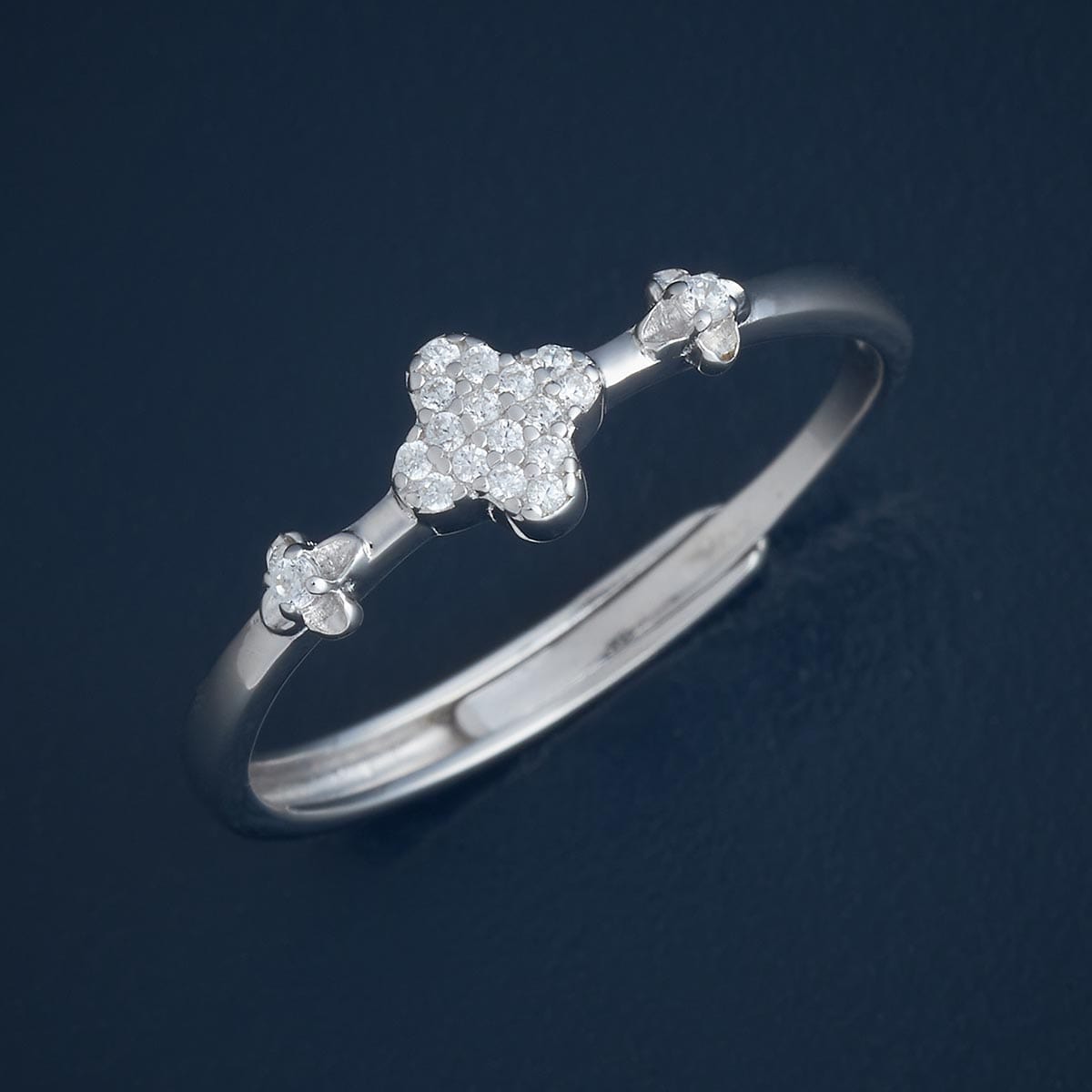 92.5 Silver Finger Ring 182927