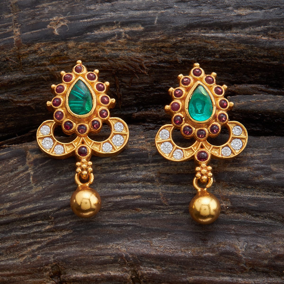 Top 7 Trending Gold Earring Designs Of The Year