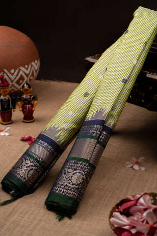 Gadwal Silk Checks And Buttis Light Green Saree