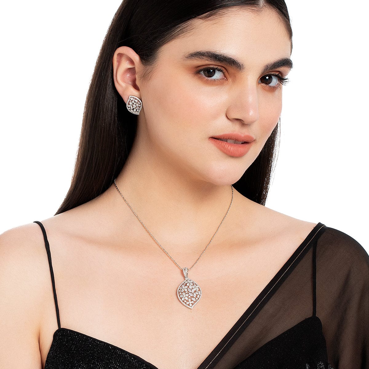 Pandora Sparkling Family Tree Necklace – Fifth Avenue Jewellers
