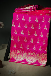 Mandir Rani Pink & Gold Banarasi Motifs Saree